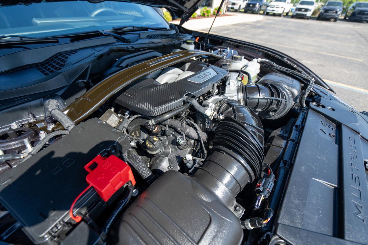Ford Mustang Dark Horse 2024