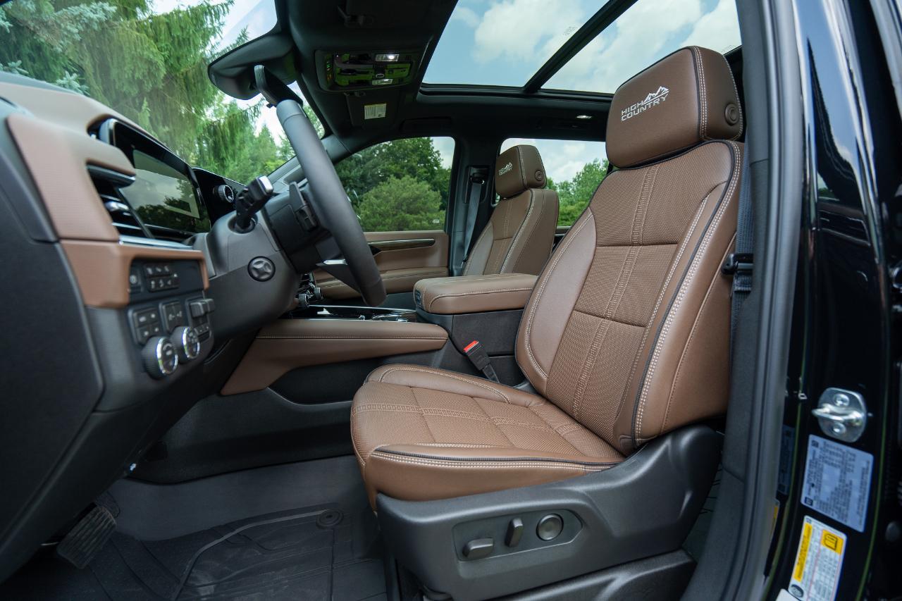 Chevrolet Suburban High Country 4WD 2026