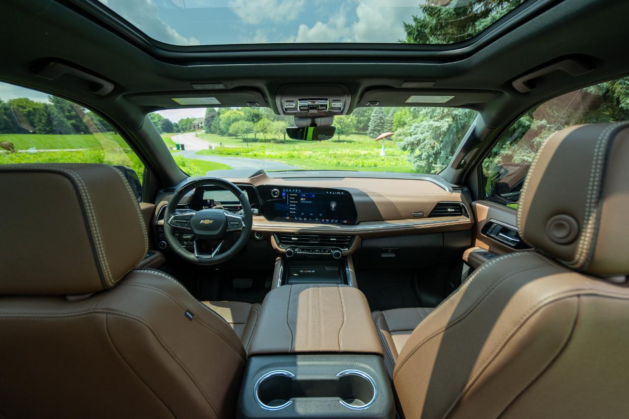 Chevrolet Suburban High Country 4WD 2026