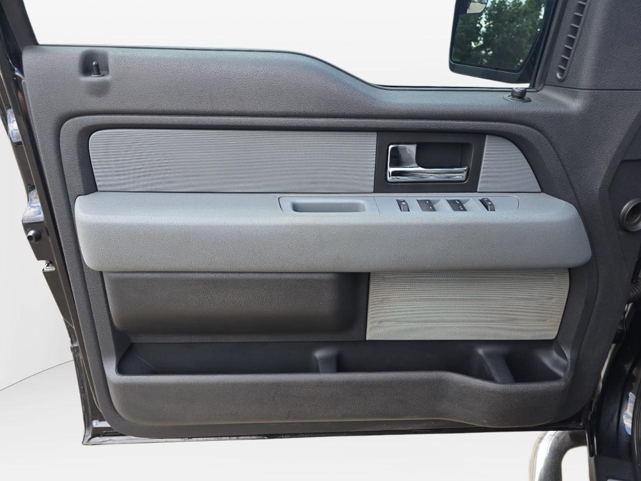 Ford F150 XLT Supercab 4WD 2014