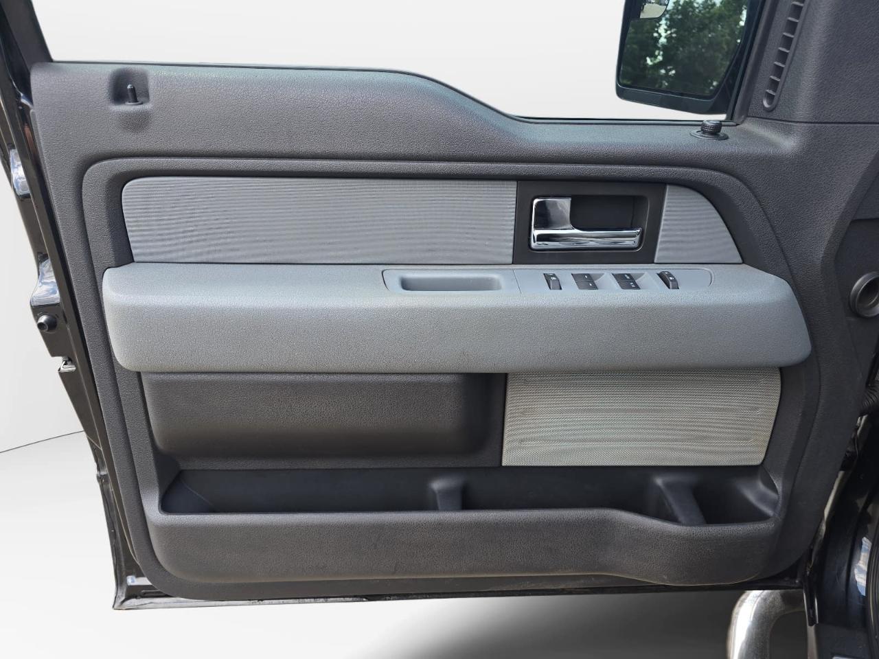 Ford F150 XLT Supercab 4WD 2014