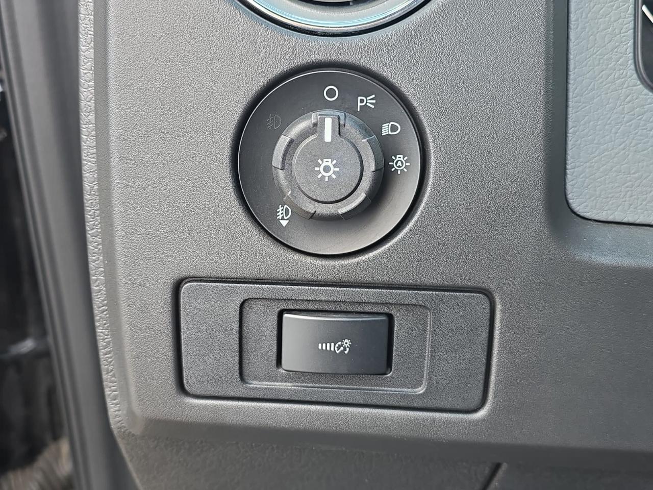 Ford F150 XLT Supercab 4WD 2014