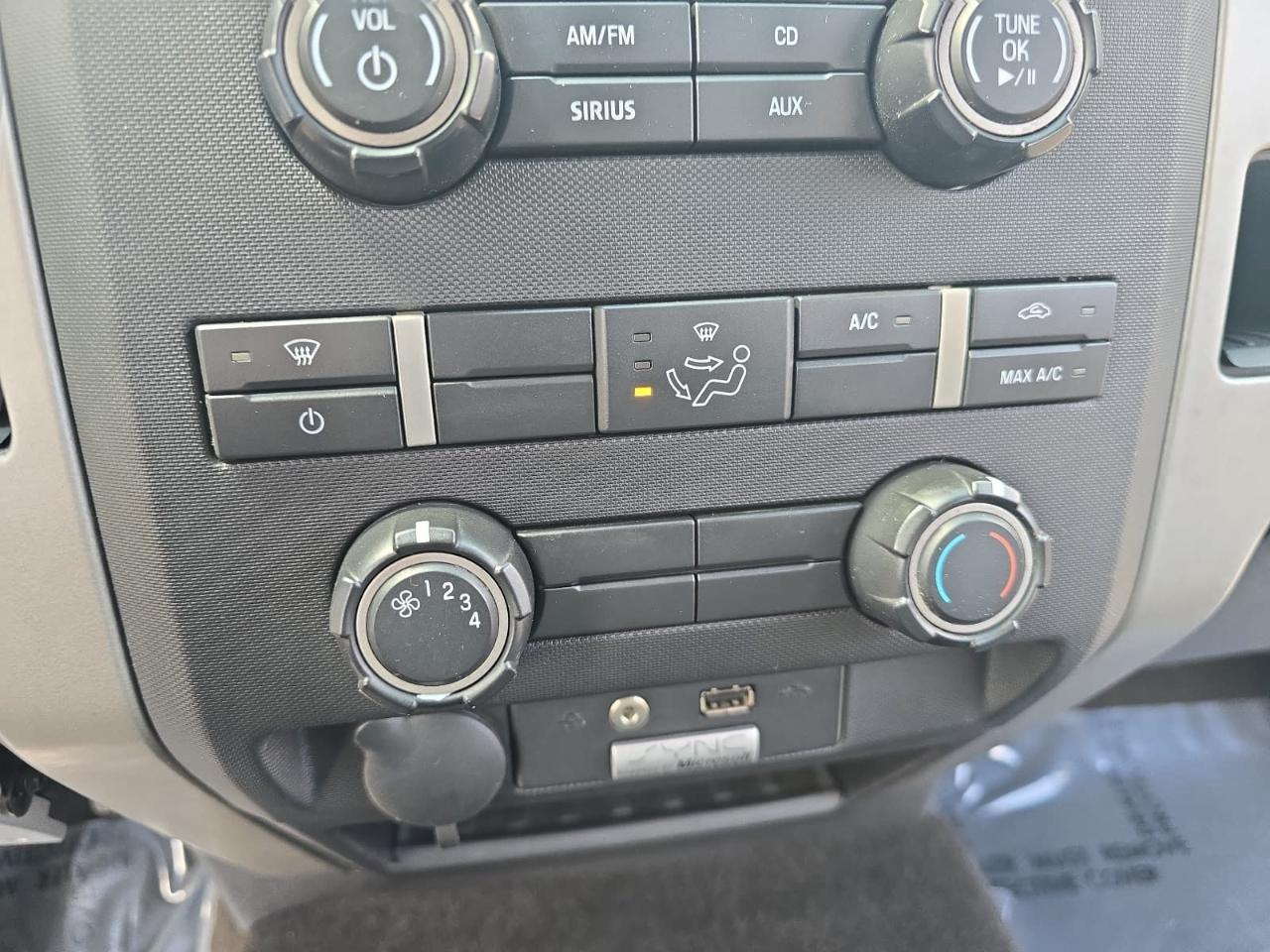 Ford F150 XLT Supercab 4WD 2014