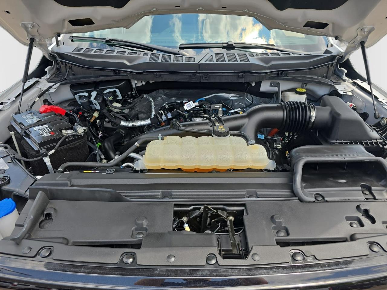 Ford F150 XLT Supercrew 4WD 2024