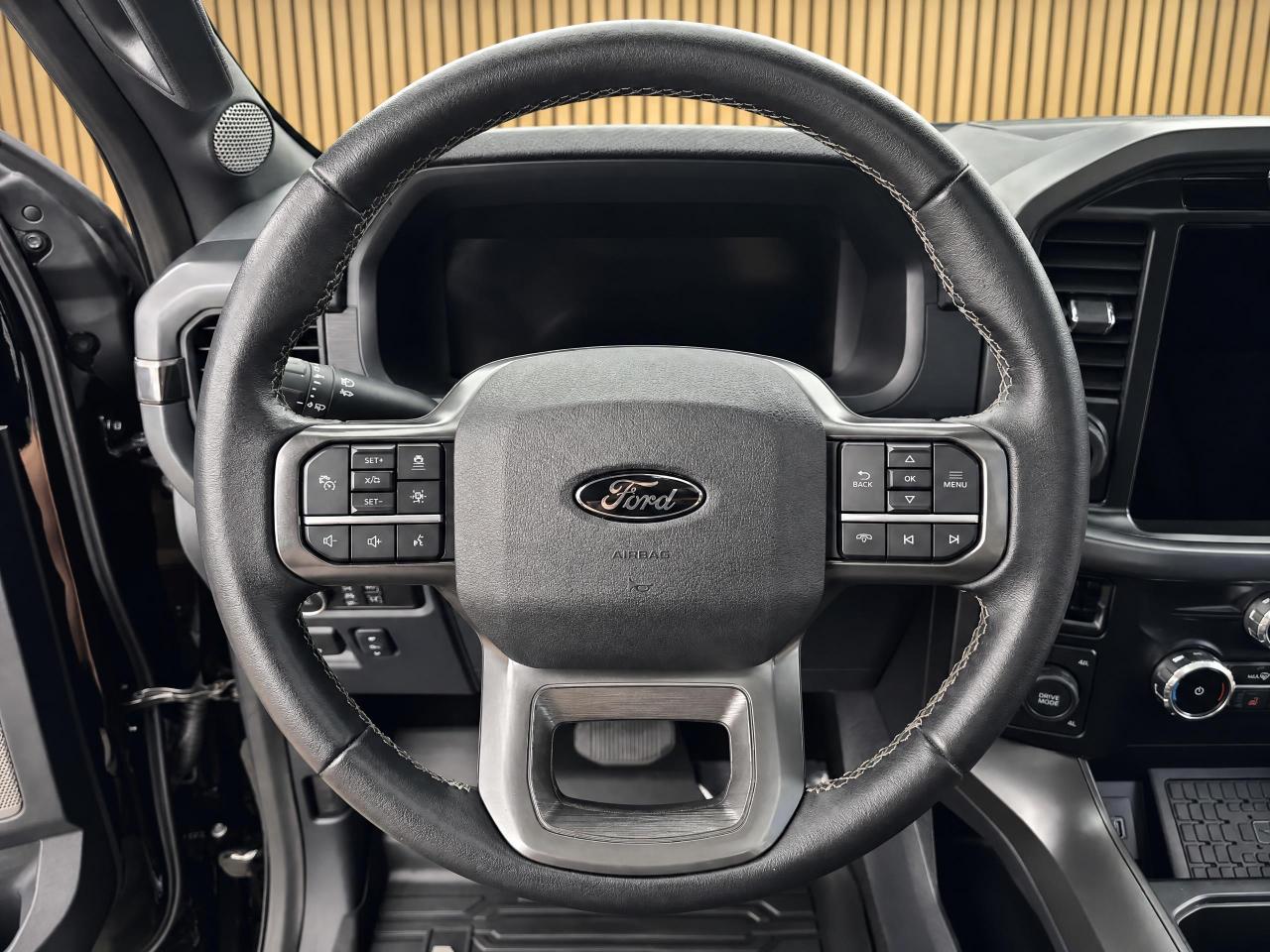 Ford F150 XLT Supercrew 4WD 2024