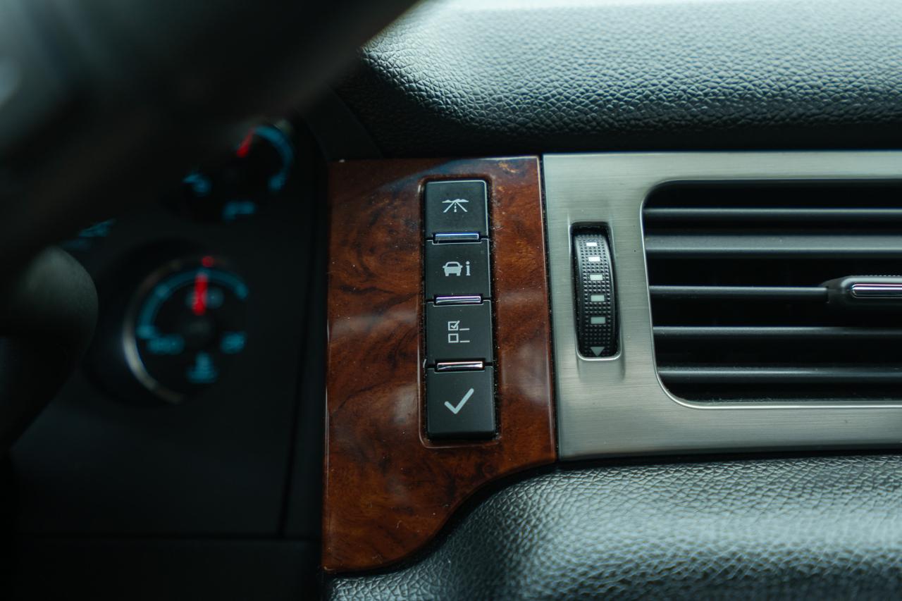 Chevrolet Tahoe LT 4WD 2012
