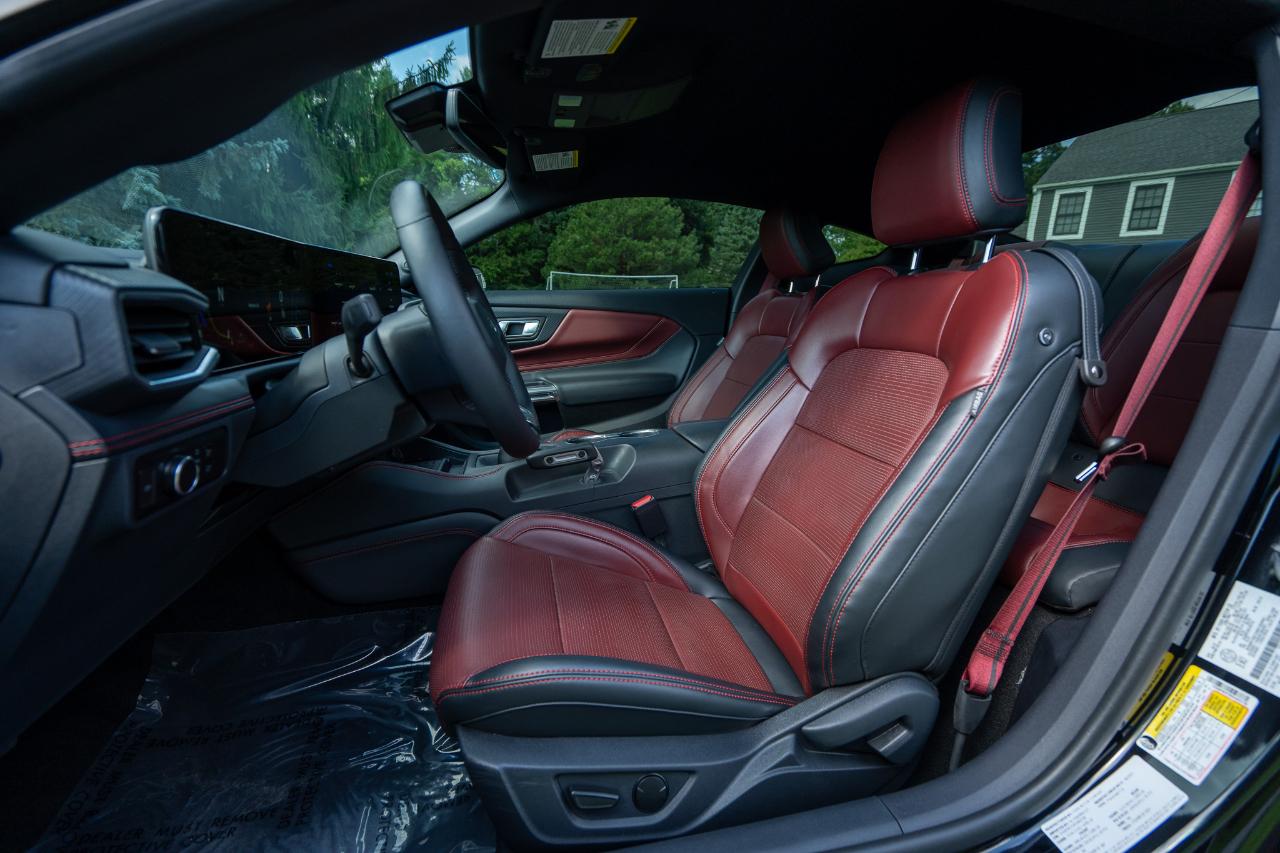 Ford Mustang GT Premium Fastback 2024