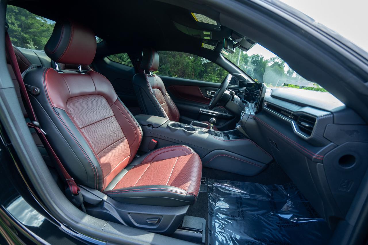 Ford Mustang GT Premium Fastback 2024