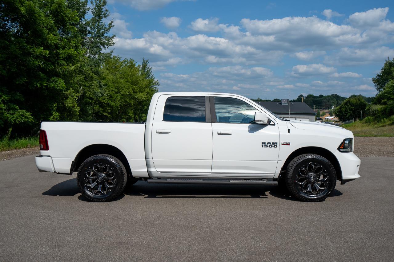 RAM 1500 Sport Crew Cab 4WD 2017