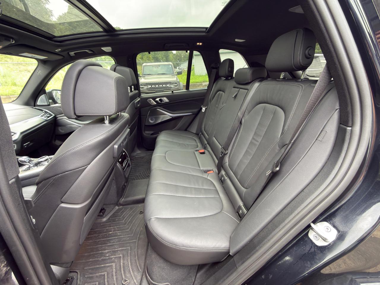 BMW X5 M50i 2021