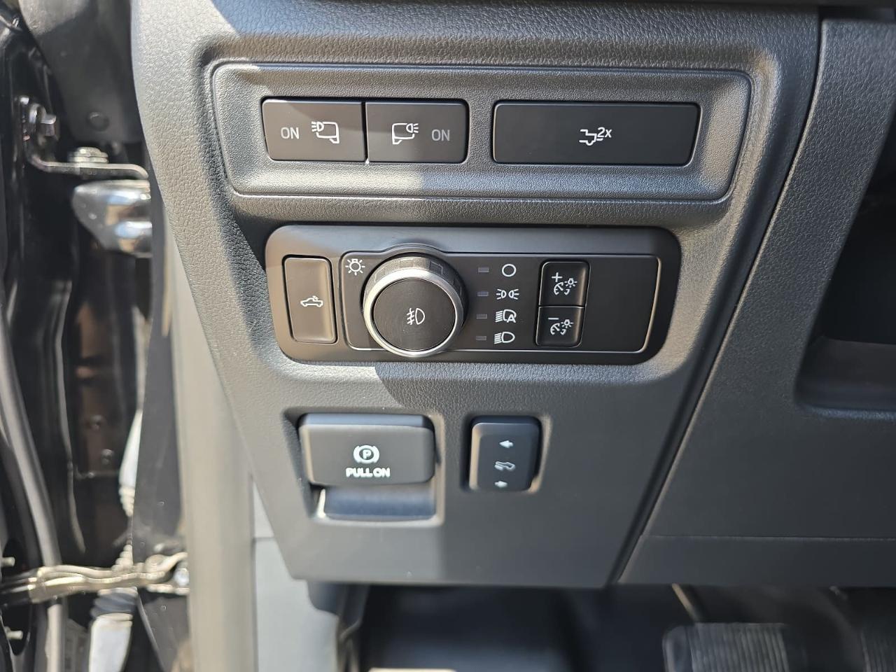 Ford F150 XLT Supercrew 4WD 2024