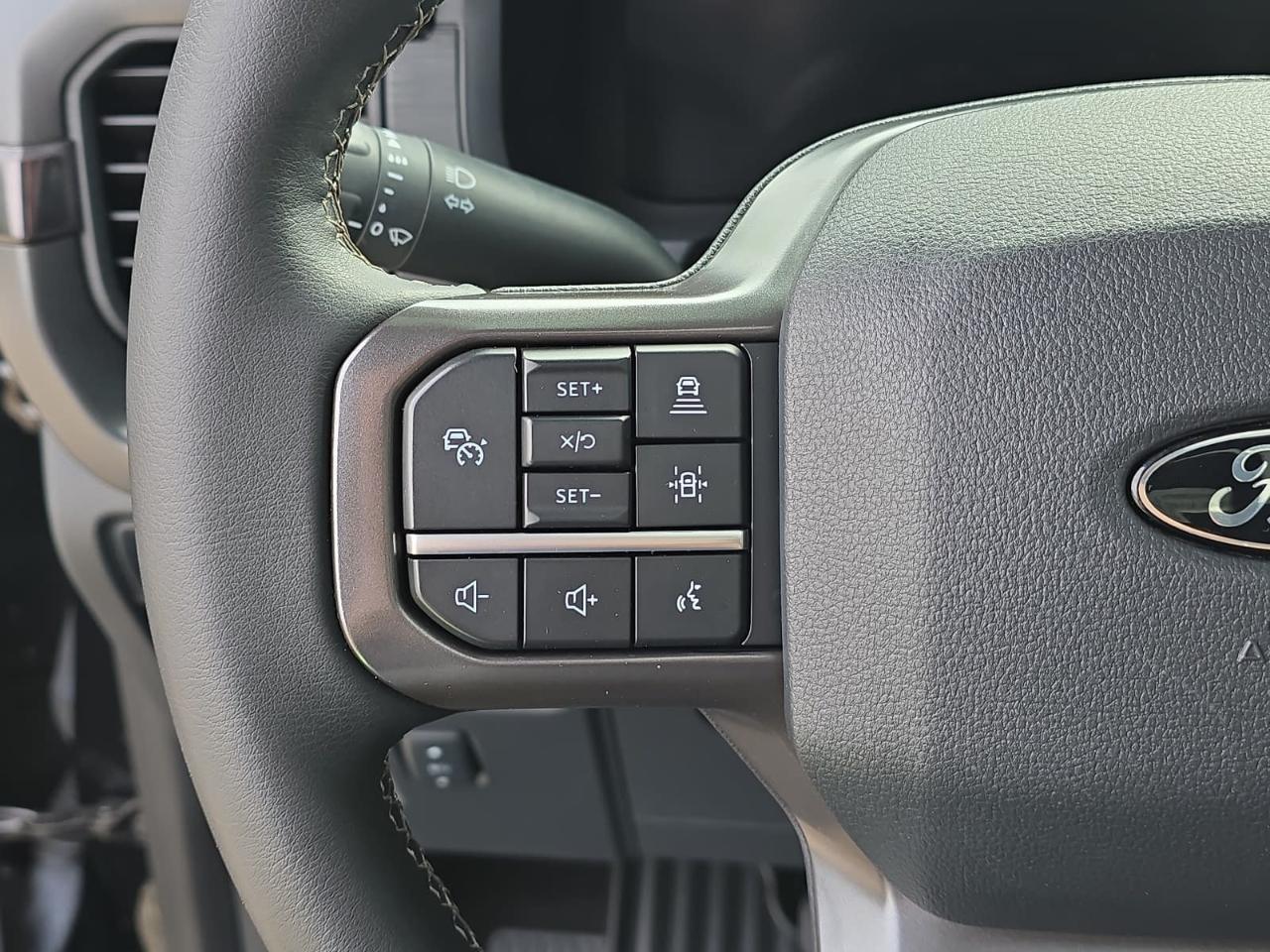 Ford F150 XLT Supercrew 4WD 2024
