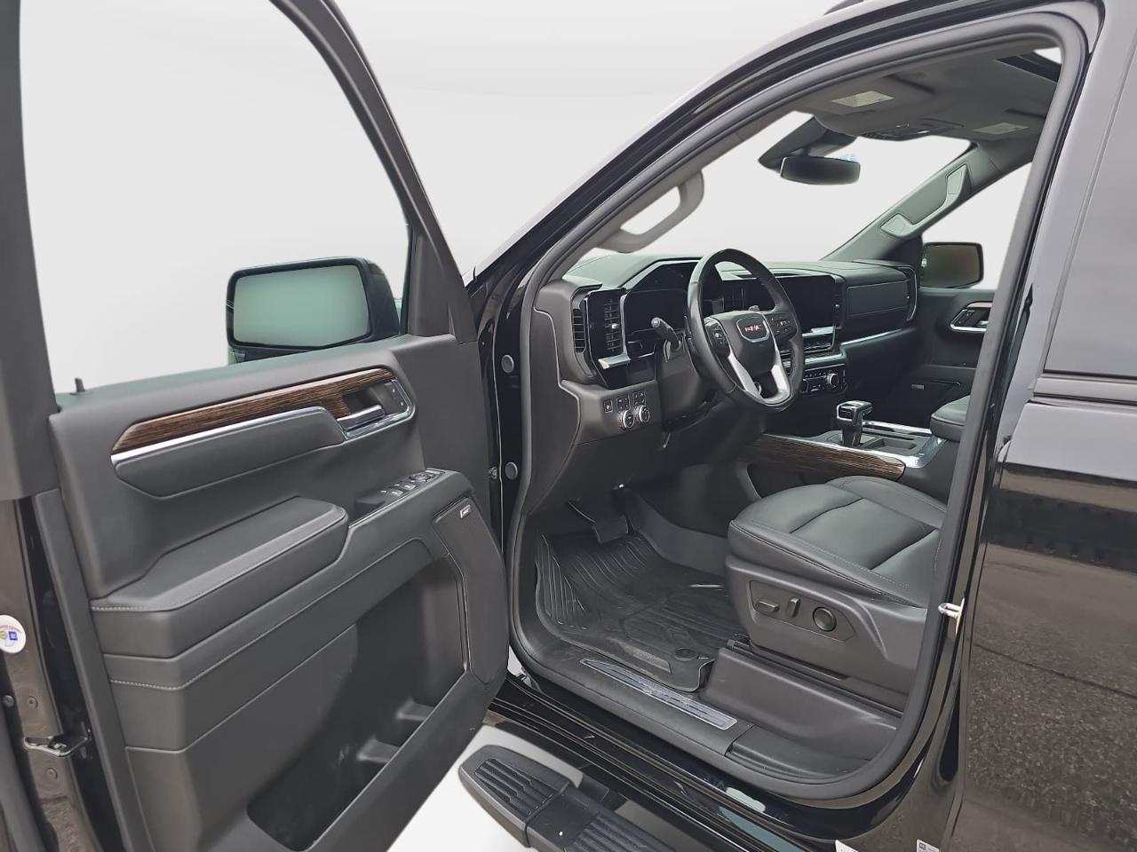 GMC Sierra 1500 Elevation Crew Cab 4WD 2024