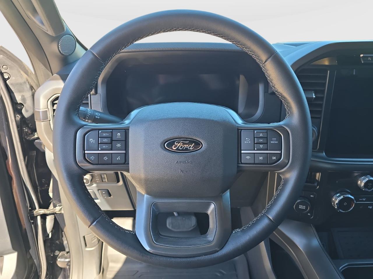 Ford F150 XLT Supercrew 4WD 2024