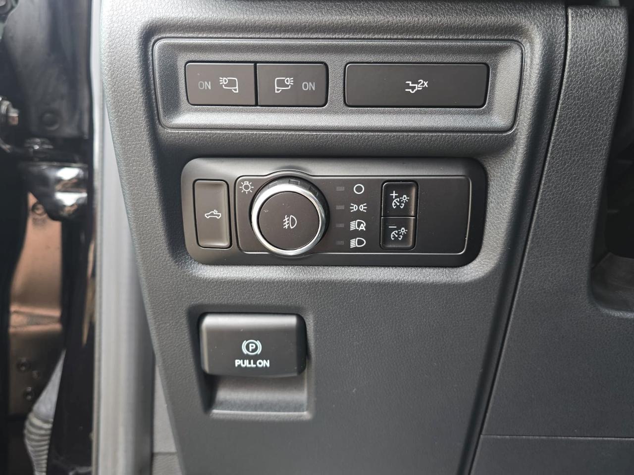 Ford F150 XLT Supercrew 4WD 2023
