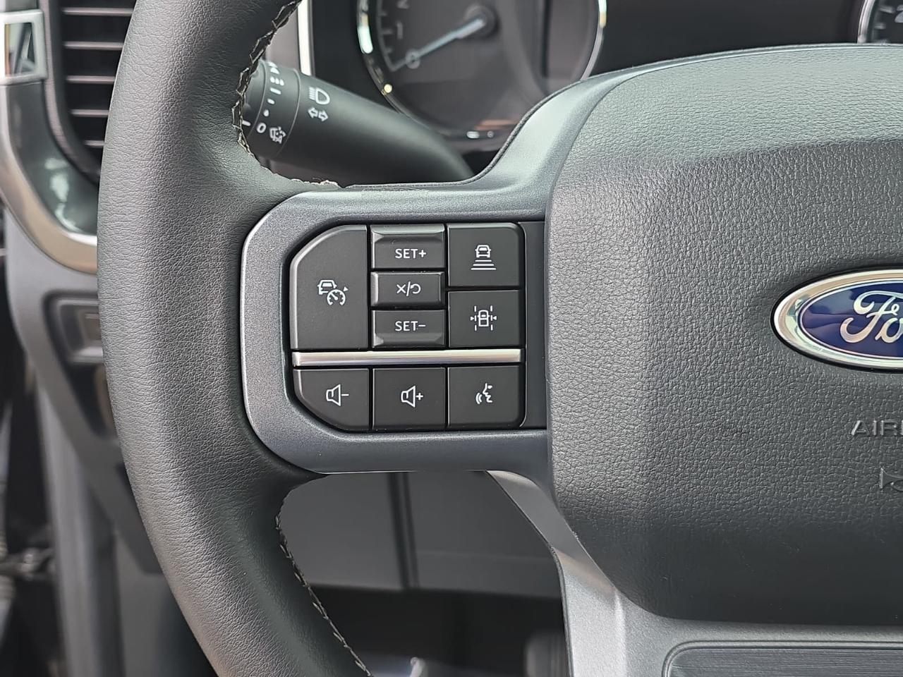 Ford F150 XLT Supercrew 4WD 2023