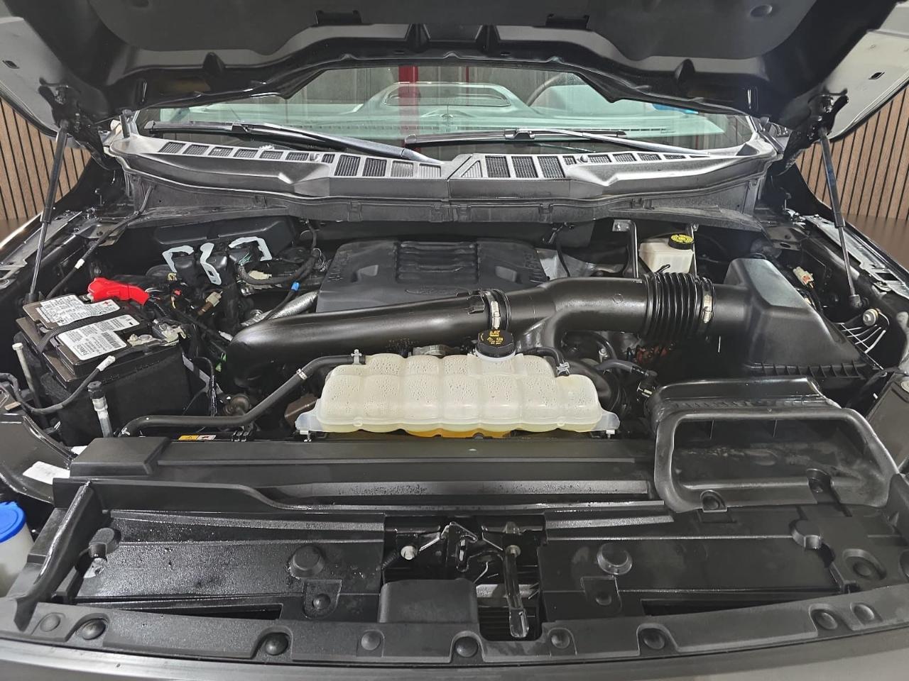 Ford F150 XLT Supercrew 4WD 2023