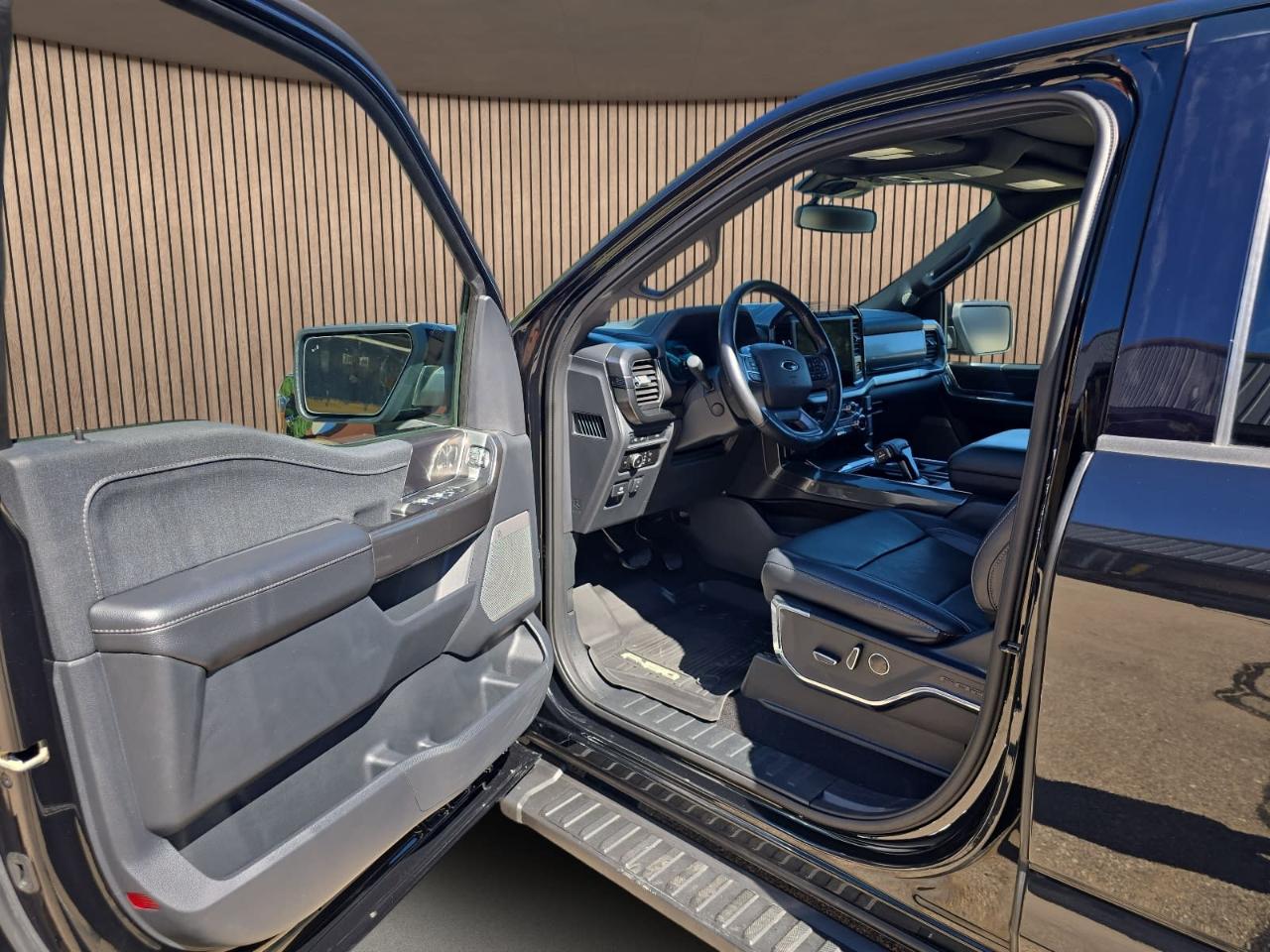 Ford F150 Lariat Supercrew 4WD 2023