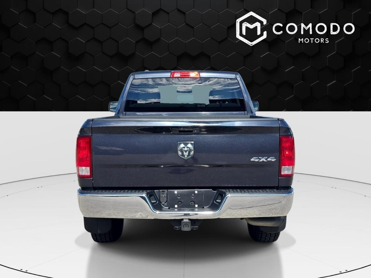 RAM 1500 ST Quad Cab 4WD 2015