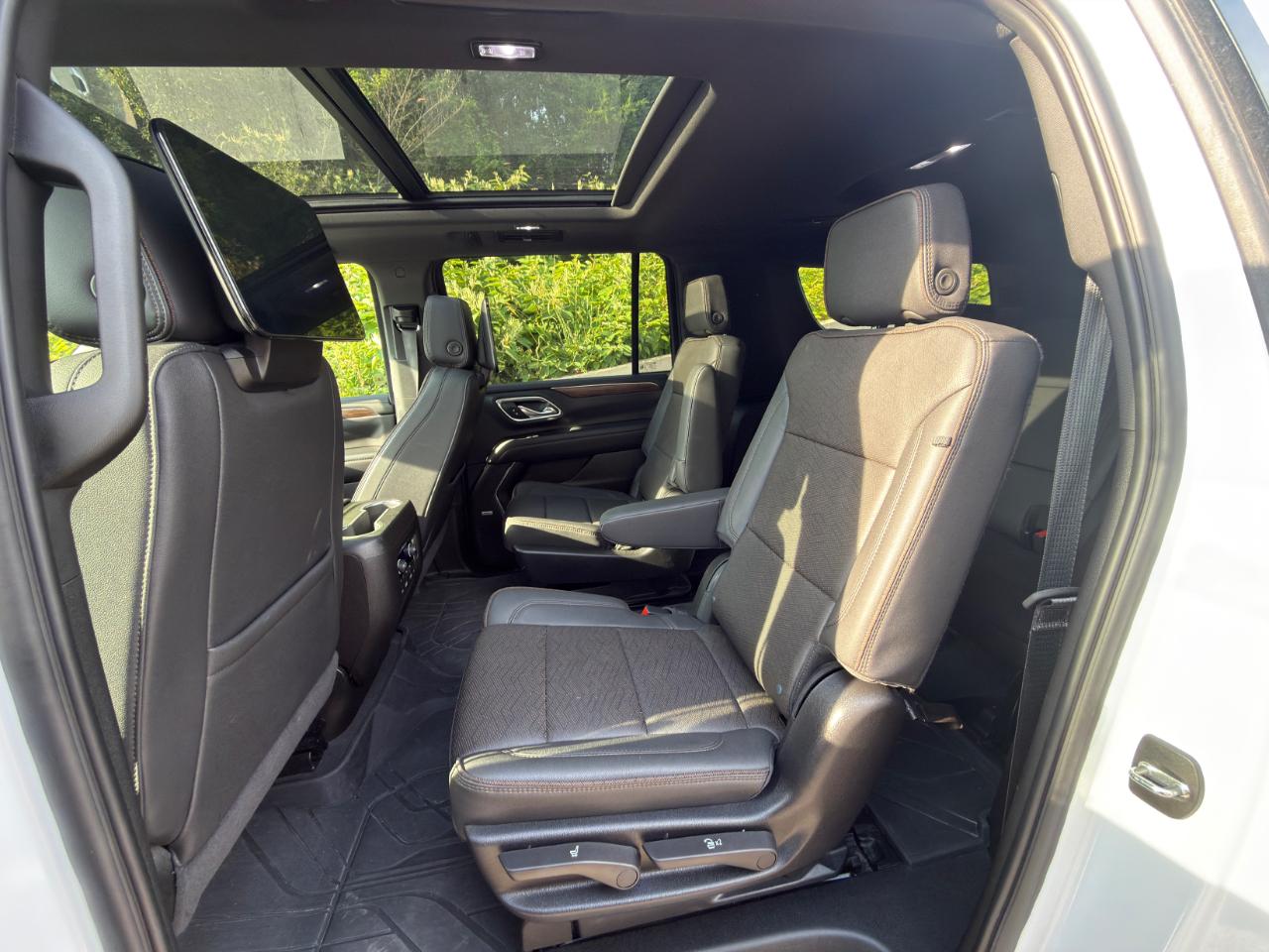 Chevrolet Suburban High Country 4WD 2024