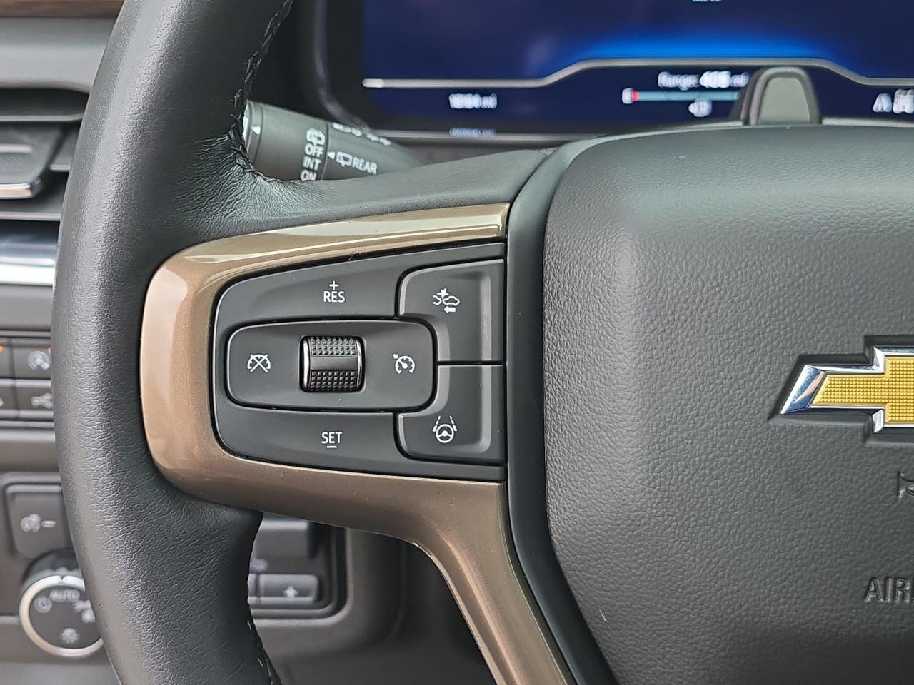 Chevrolet Suburban High Country 4WD 2024