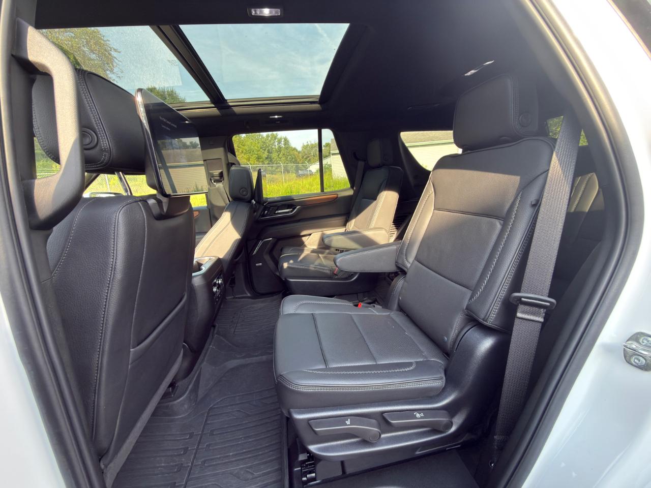 GMC Yukon Denali 4WD 2025
