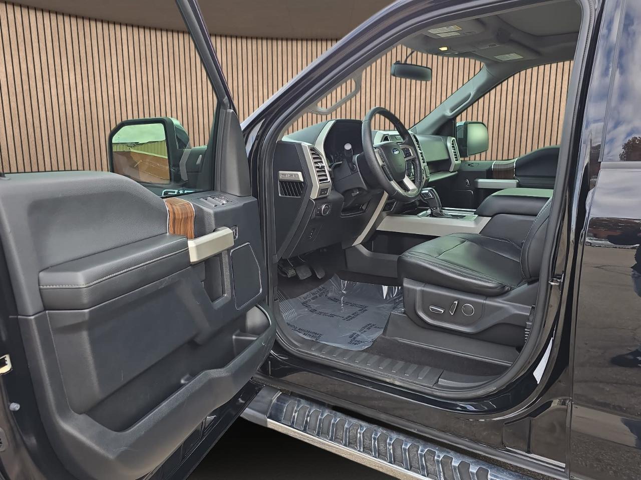 Ford F150 Lariat Supercrew 4WD 2016
