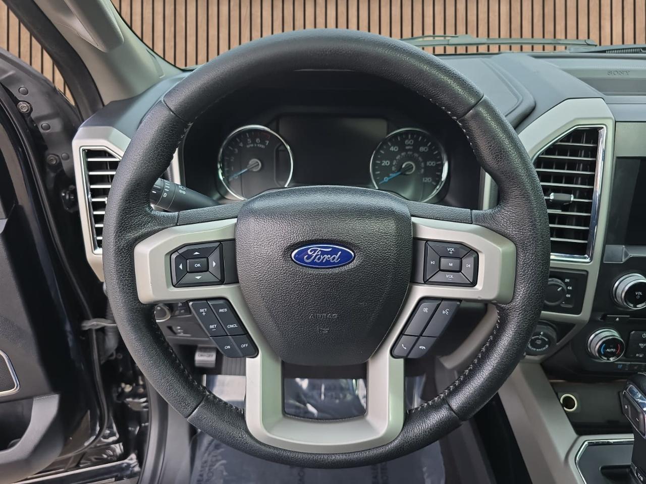 Ford F150 Lariat Supercrew 4WD 2016