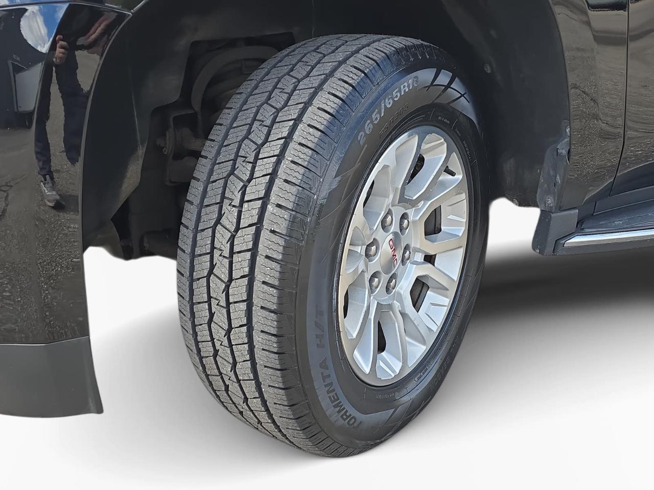 GMC Yukon XL SLE 4WD 2019