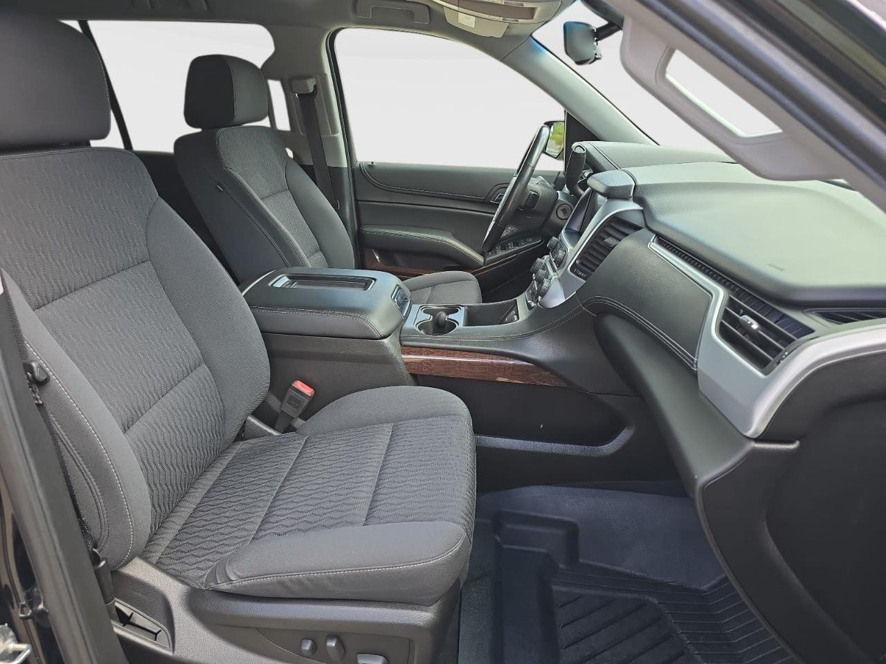 GMC Yukon XL SLE 4WD 2019