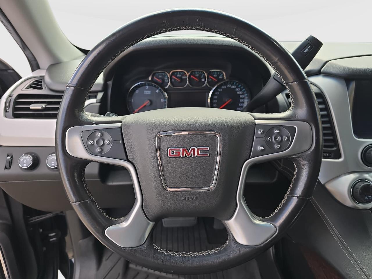 GMC Yukon XL SLE 4WD 2019