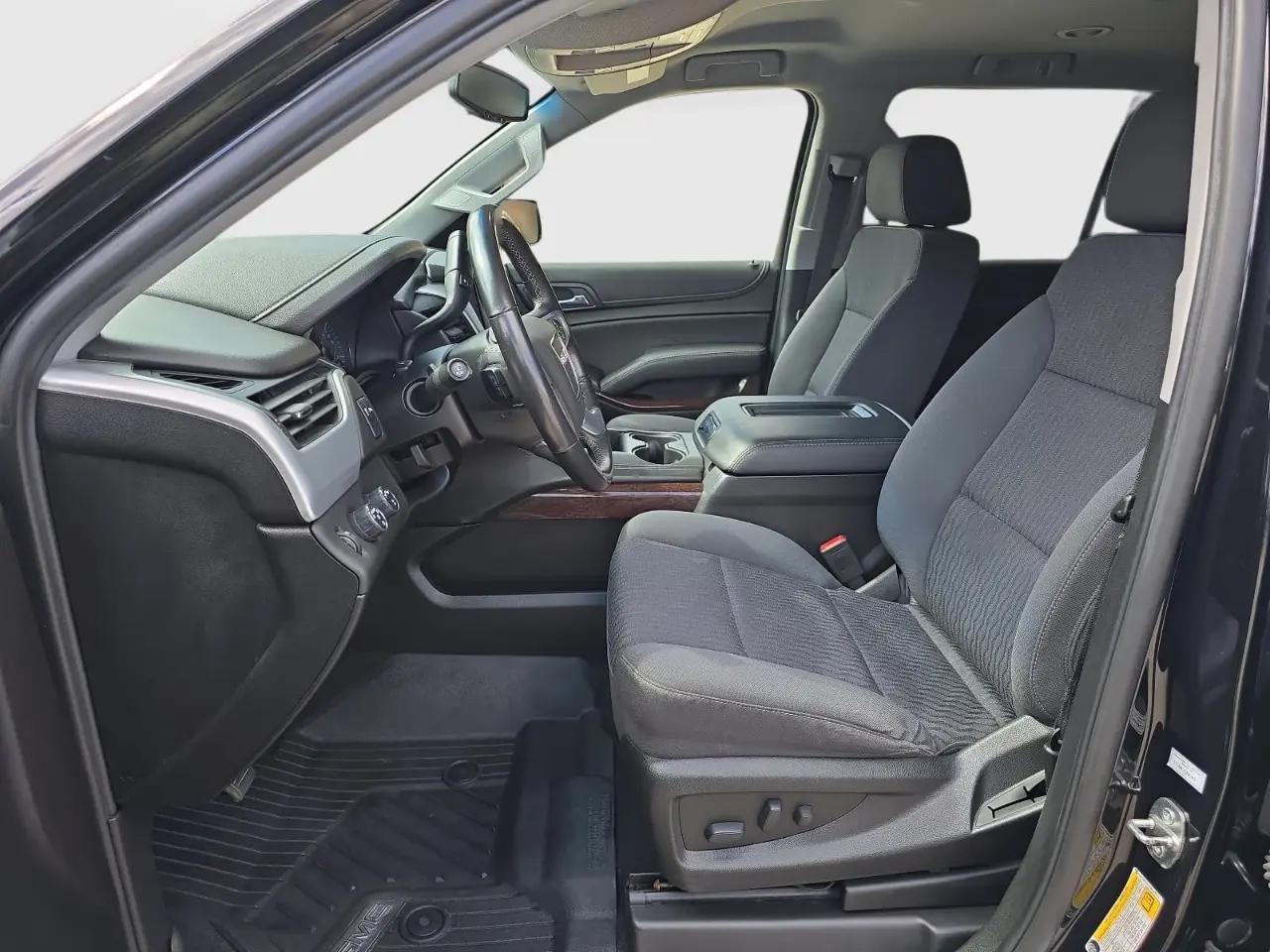 GMC Yukon XL SLE 4WD 2019