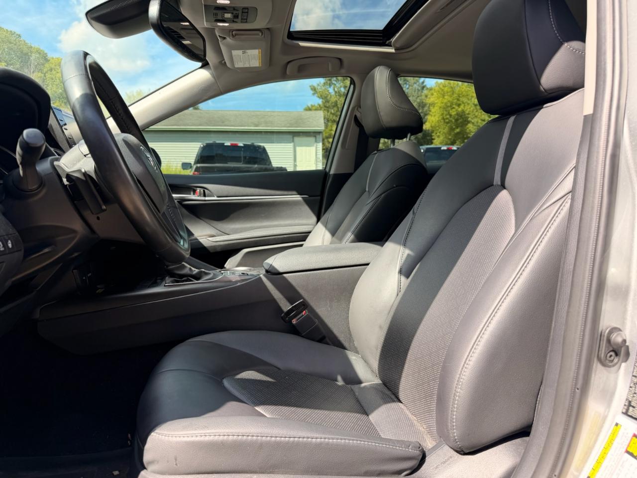 Toyota Camry Hybrid XSE 2024