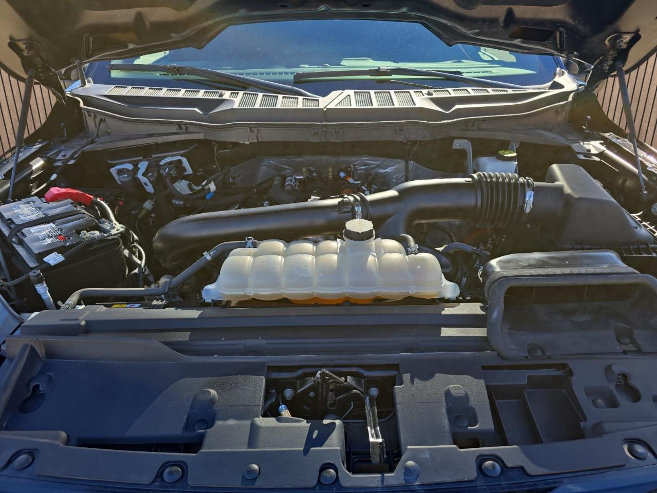 Ford F150 XLT Supercrew 4WD 2024