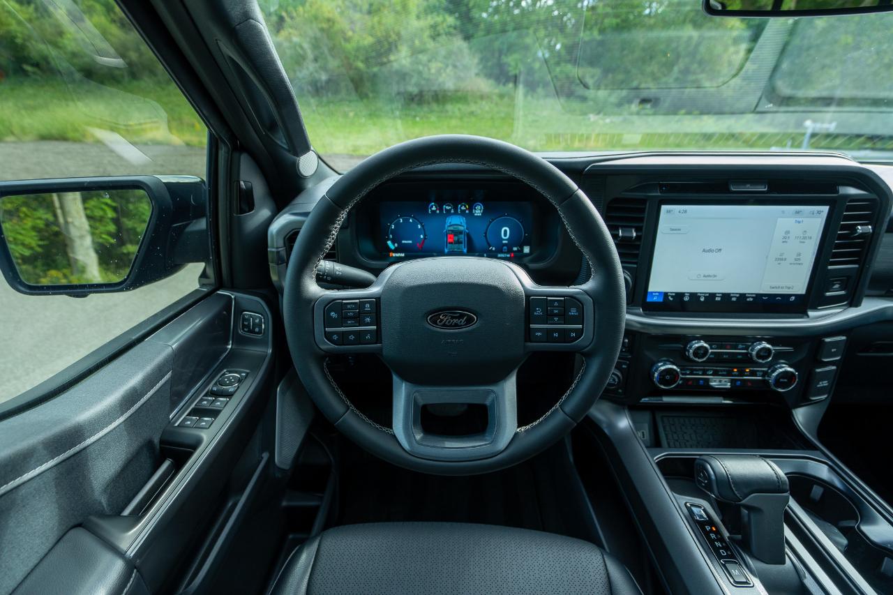 Ford F150 Lariat Supercrew 4WD 2025