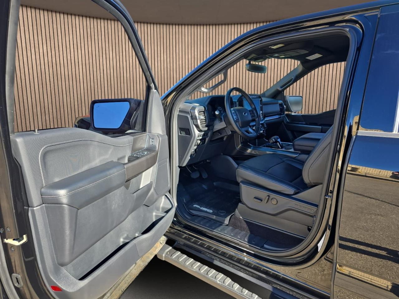 Ford F150 XLT Supercrew 4WD 2023