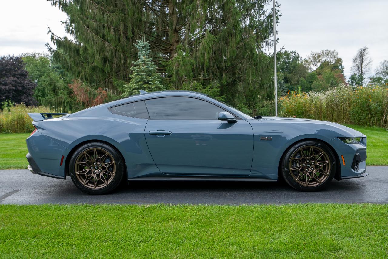 Ford Mustang GT Premium Fastback 2025