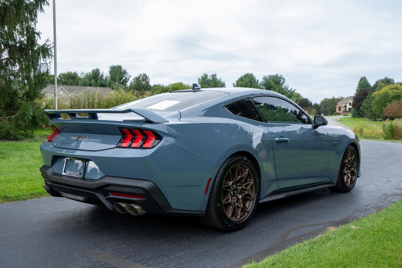 Ford Mustang GT Premium Fastback 2025