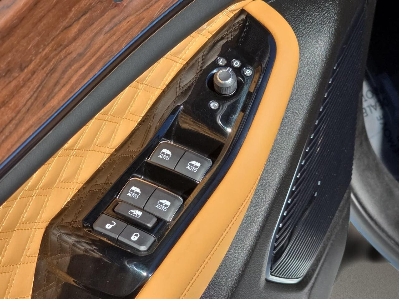 Jeep Grand Cherokee L Summit 4WD 2024