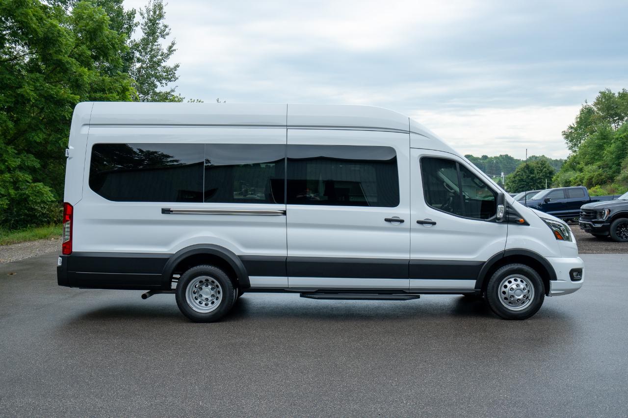 Ford Transit 350 Wagon HD High Roof XLT Sliding Pass. 148 WB EL 2023