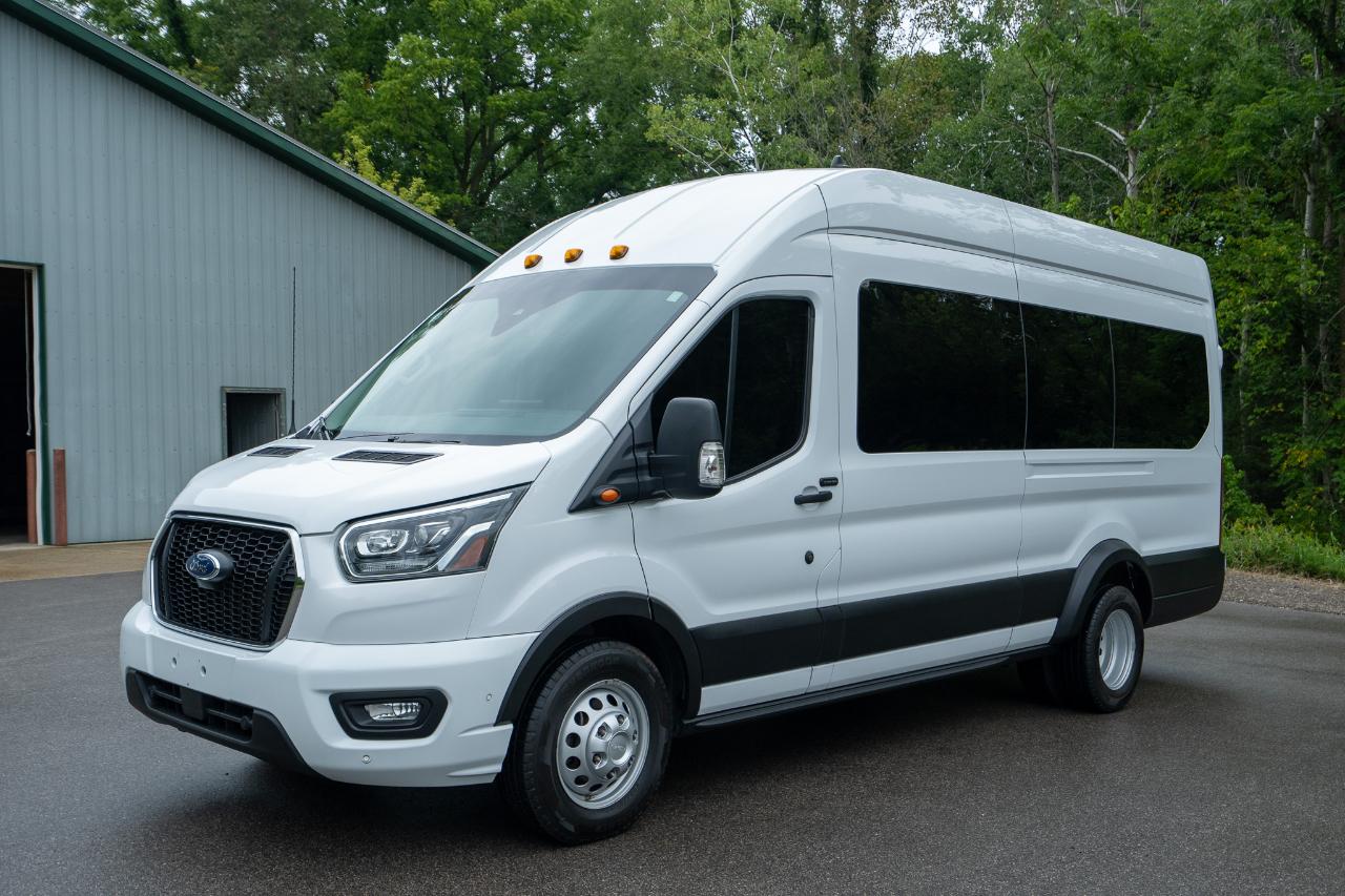 Ford Transit 350 Wagon HD High Roof XLT Sliding Pass. 148 WB EL 2023