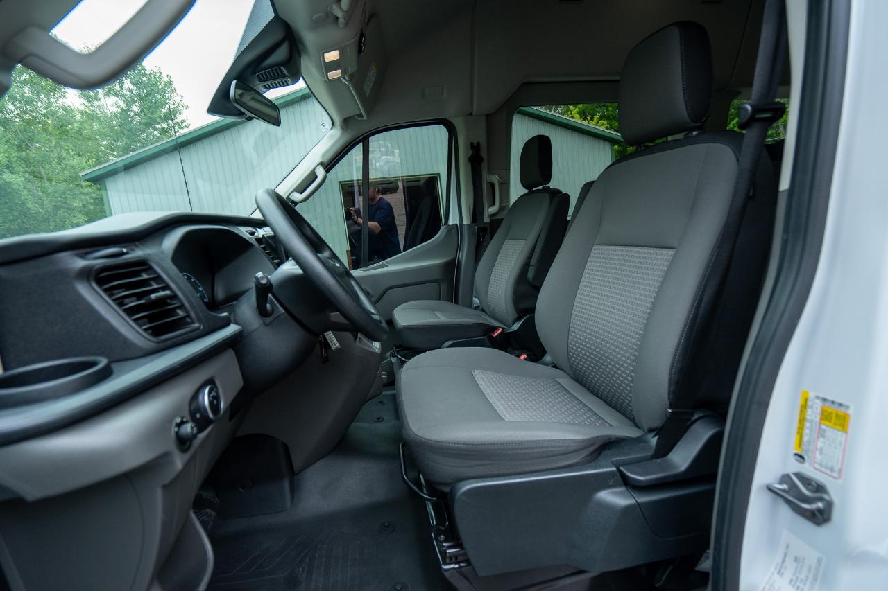 Ford Transit 350 Wagon HD High Roof XLT Sliding Pass. 148 WB EL 2023