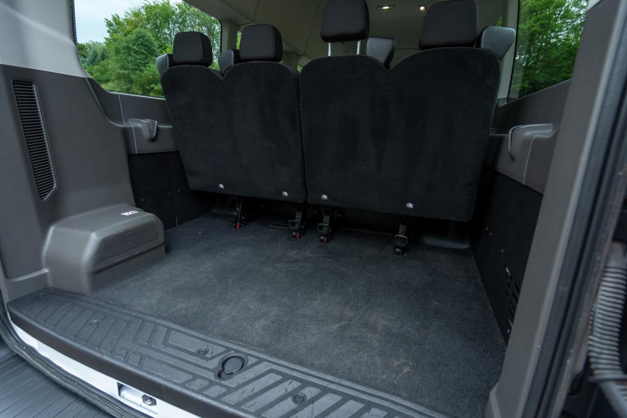 Ford Transit 350 Wagon HD High Roof XLT Sliding Pass. 148 WB EL 2023