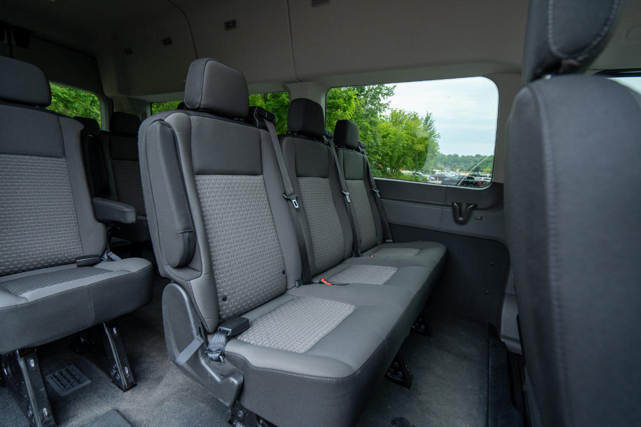 Ford Transit 350 Wagon HD High Roof XLT Sliding Pass. 148 WB EL 2023