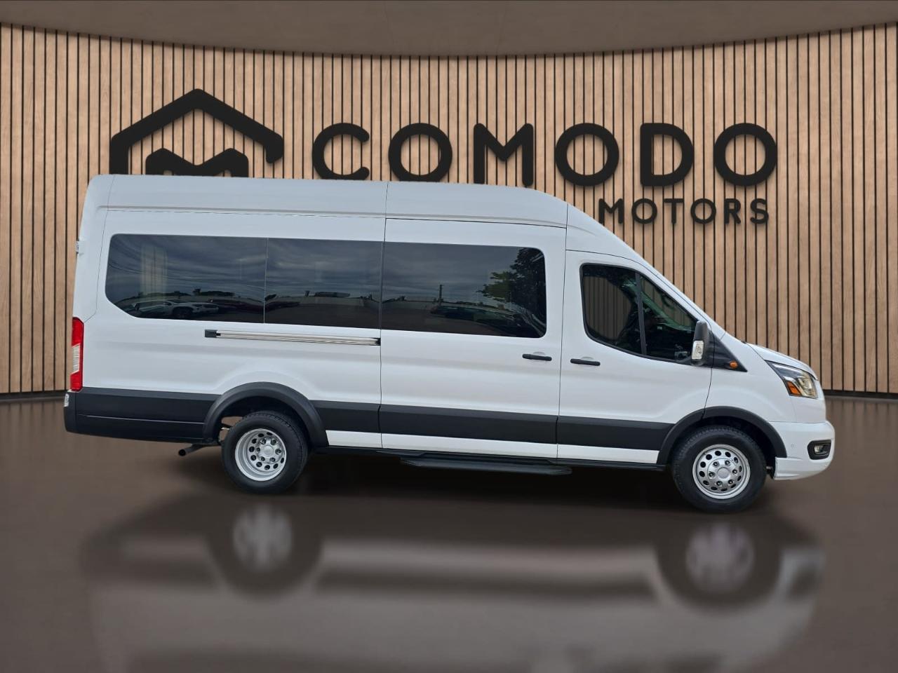 Ford Transit 350 Wagon HD High Roof XLT Sliding Pass. 148 WB EL 2023