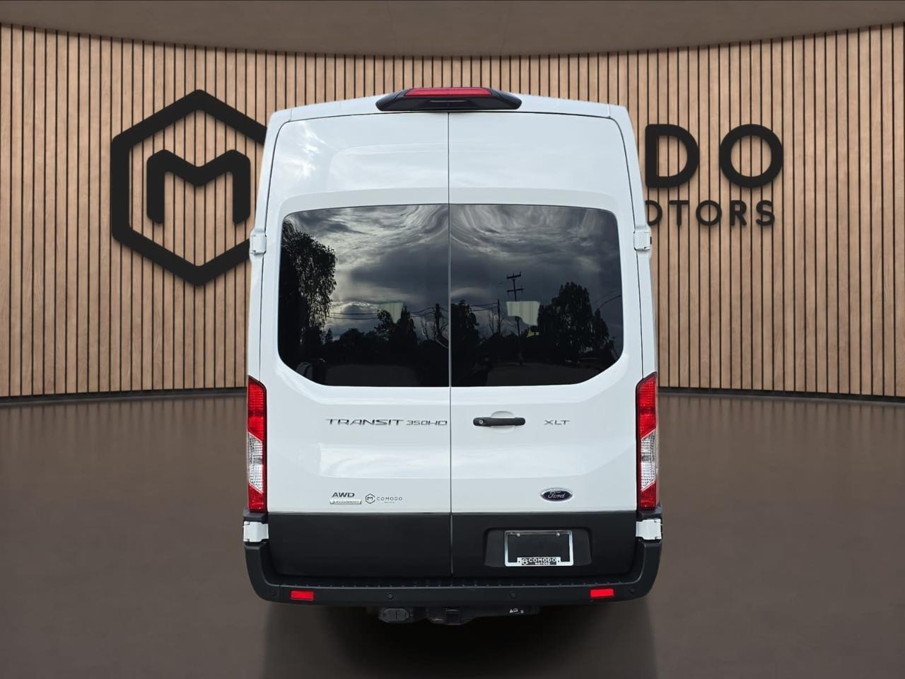 Ford Transit 350 Wagon HD High Roof XLT Sliding Pass. 148 WB EL 2023