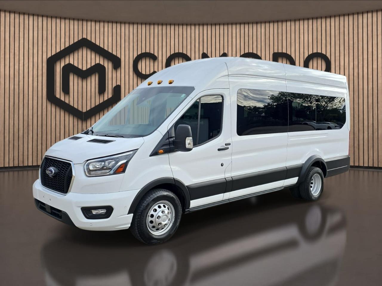 Ford Transit 350 Wagon HD High Roof XLT Sliding Pass. 148 WB EL 2023
