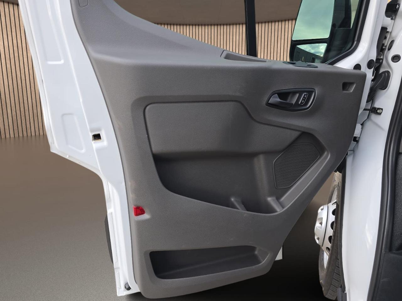 Ford Transit 350 Wagon HD High Roof XLT Sliding Pass. 148 WB EL 2023