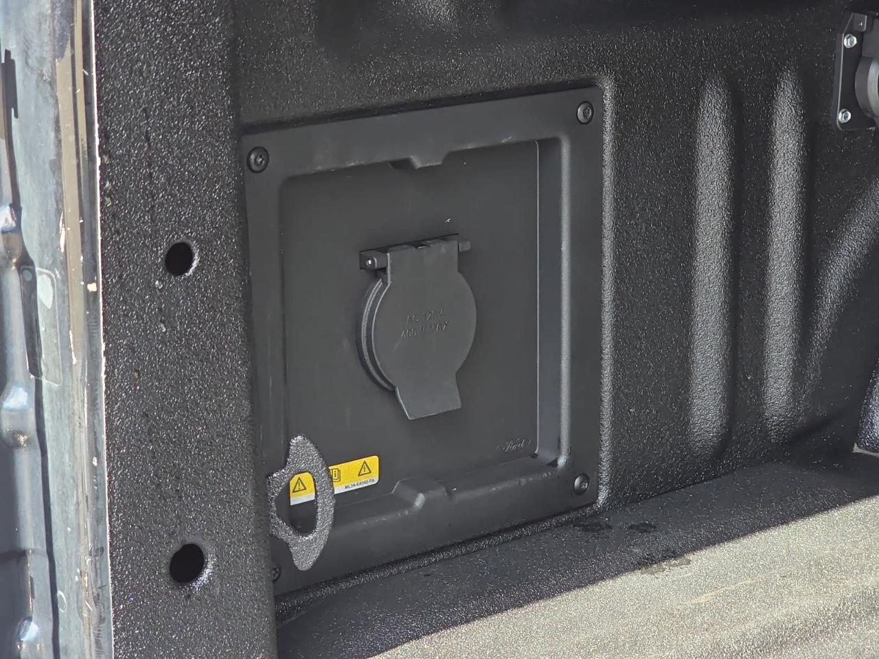 Ford F150 XLT Supercrew 4WD 2024