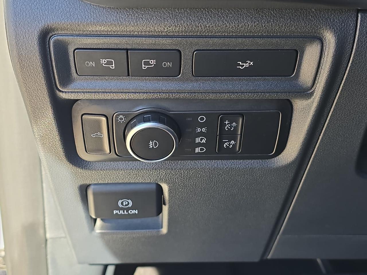 Ford F150 XLT Supercrew 4WD 2024